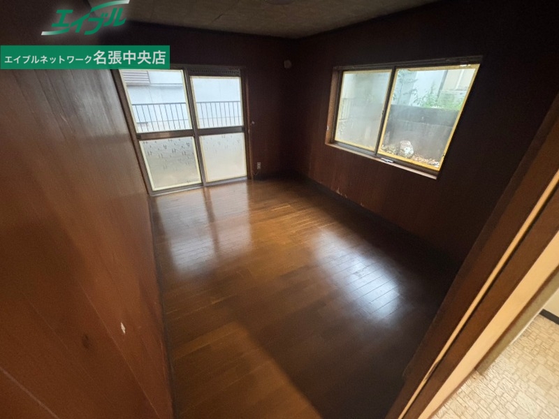 つつじヶ丘北6番町戸建の内装写真