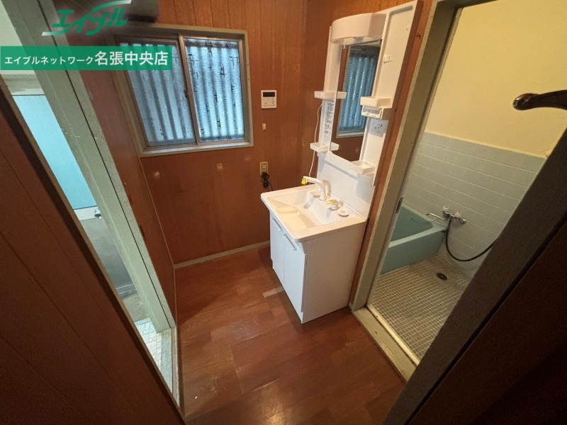 つつじヶ丘北6番町戸建の内装写真