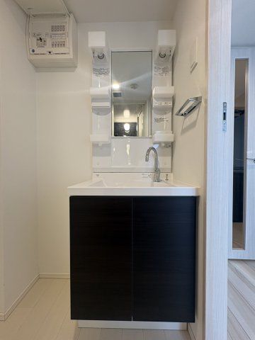 洗面設備　ＡＲＣＯＢＡＬＥＮＯ　ＳＨＩＮＩＴＡＢＡＳＨＩ板橋区板橋４