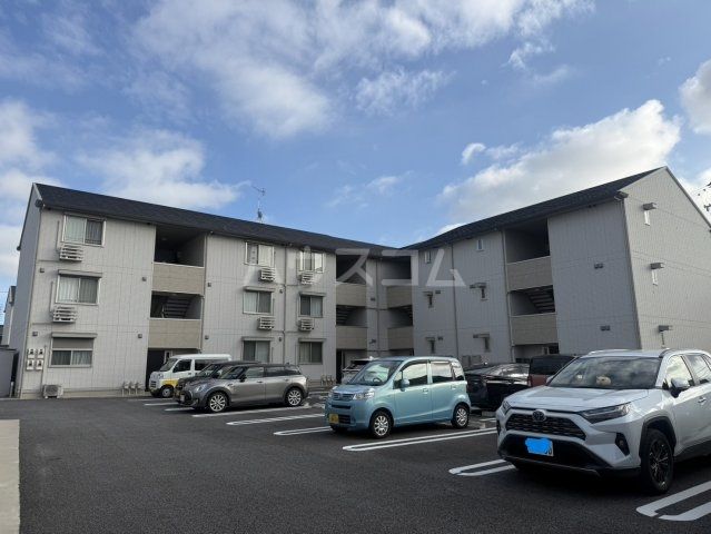 NC STYLE 知立 WESTの外観写真