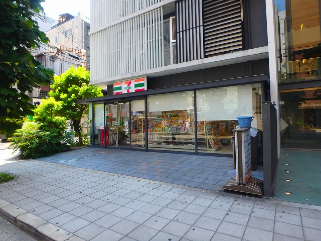 コンビニ　セブンイレブン 大阪平野町3丁目店（コンビニ）まで386m