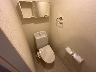 トイレ　落ち着いたトイレです