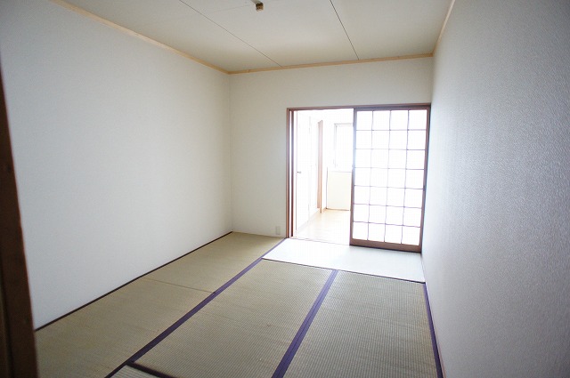 第2竹園荘の居間写真
