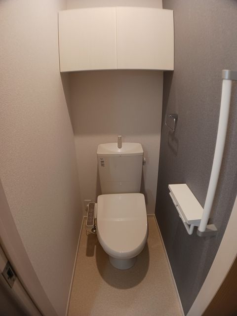 上信電鉄 吉井駅 徒歩12分 2階建 築2年のトイレ写真