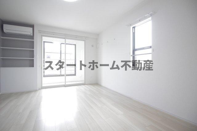 その他部屋・スペース　落ち着いて過ごせるお部屋なので、寝室にいかがでしょうか