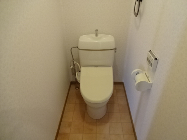 リヴェール中村のトイレ写真