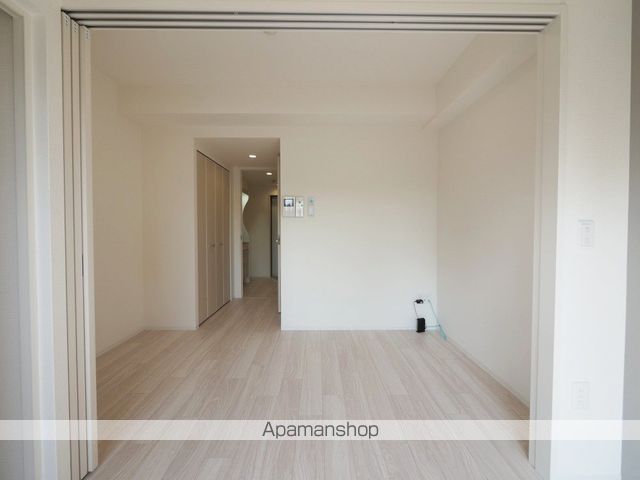 阪急宝塚線 中津駅 徒歩6分 9階建 築22年の居間写真