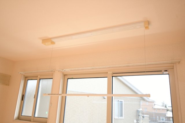 その他設備　室内物干しです。