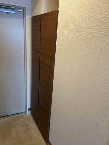 玄関　下駄箱もしっかりついてます！