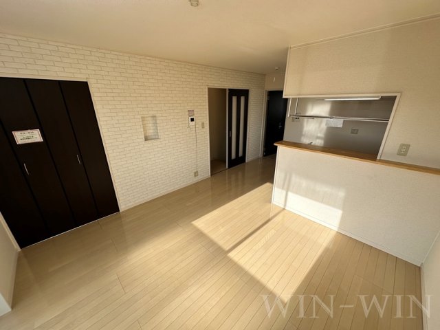 居室・リビング　イメージ（同建物内別部屋の写真です）