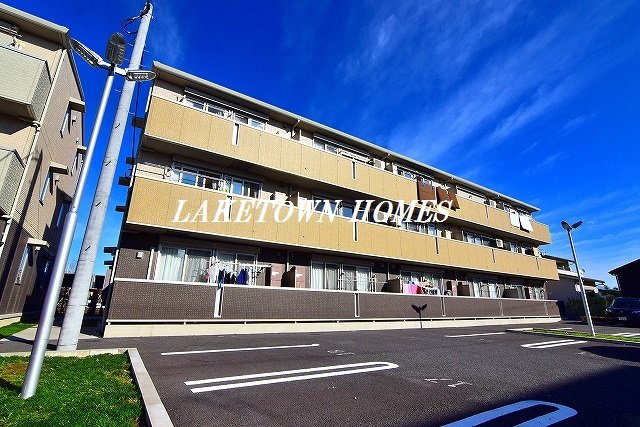 建物外観　レイクタウンでのお部屋探しは『地元の当社』にお任せ下さい！