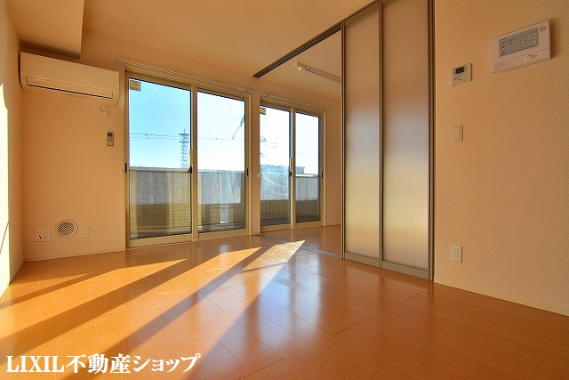 居室・リビング　１０．５帖のＬＤＫです。