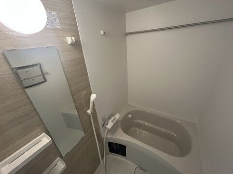 ＪＲ青梅線 小作駅 徒歩9分 3階建 築1年の風呂写真