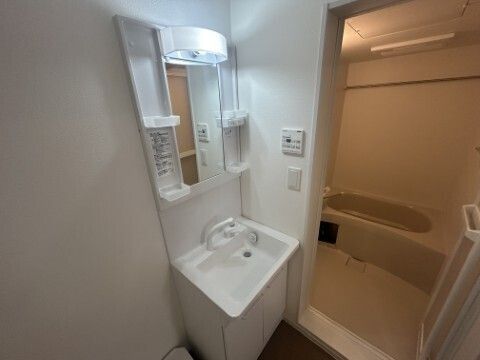 ＪＲ青梅線 小作駅 徒歩9分 3階建 築1年の内装写真