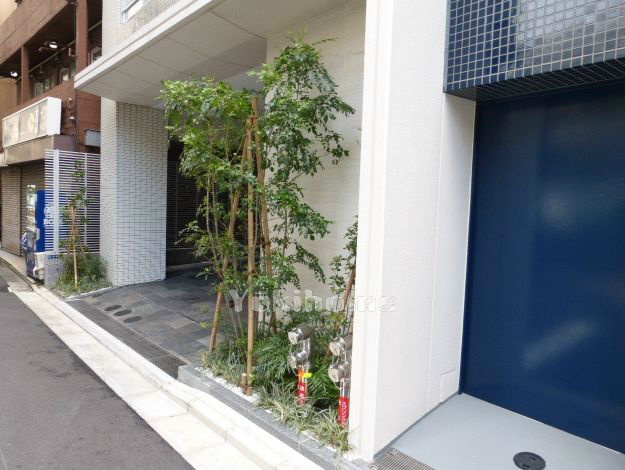 エントランス　リブマックスなら仲介手数料賃料半月分+消費税リブマックスなら