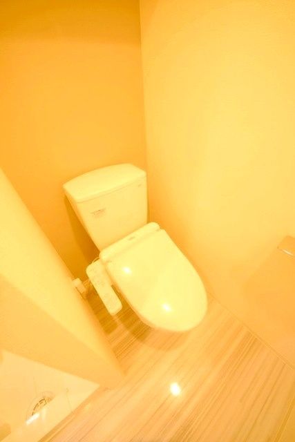 トイレ　★洗浄機付きの洋式トイレです★