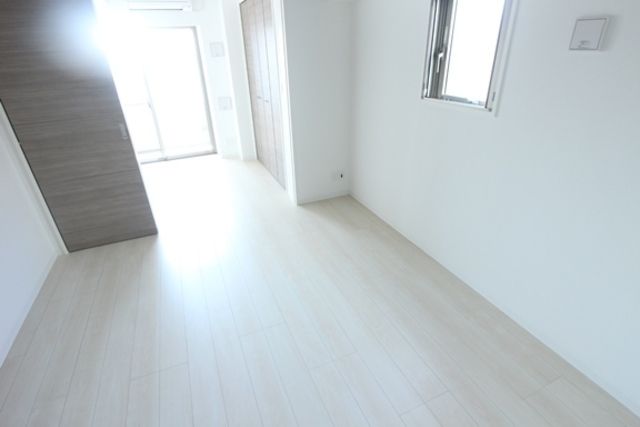 居室・リビング　★日当たりの良いフローリングのお部屋です★