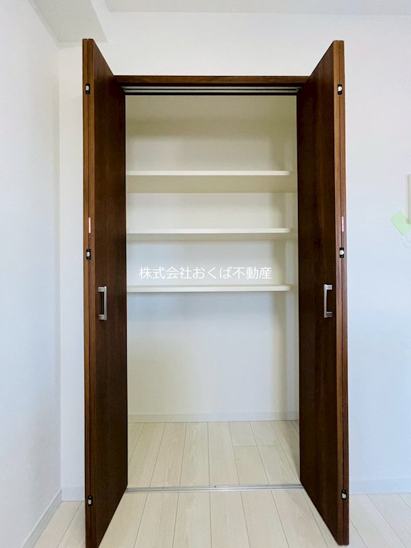収納　※別部屋の画像です。