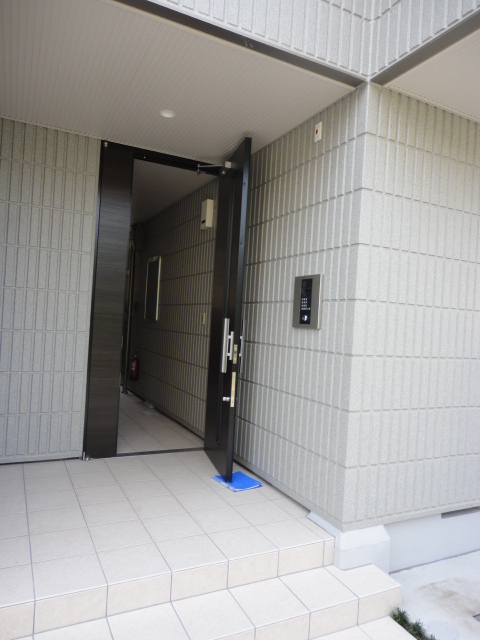 エントランス　★オートロック完備★