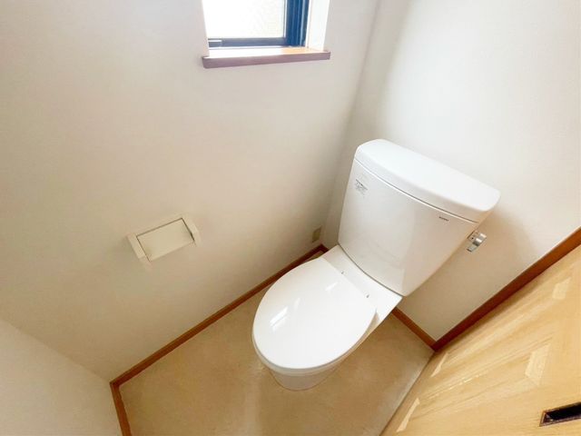 トイレ　※別部屋の写真です
