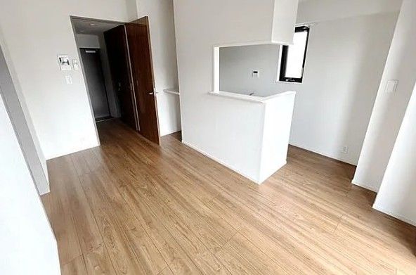 居室・リビング　参考写真：別部屋タイプ
