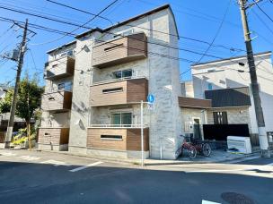 建物外観　２０２０年築♪外観とってもきれいです！！