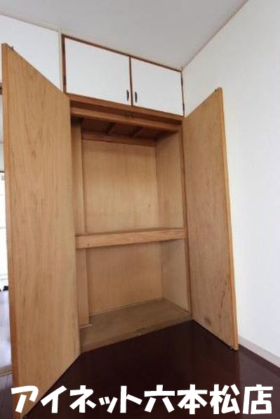 収納　たっぷり収納できるクローゼットです