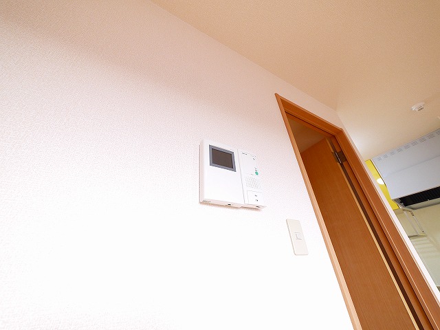 セキュリティ　モニター付きインターホンです