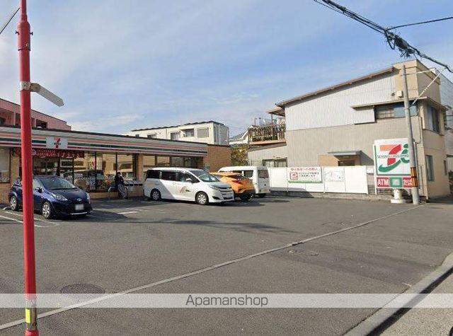コンビニ　セブンイレブン（コンビニ）まで401m