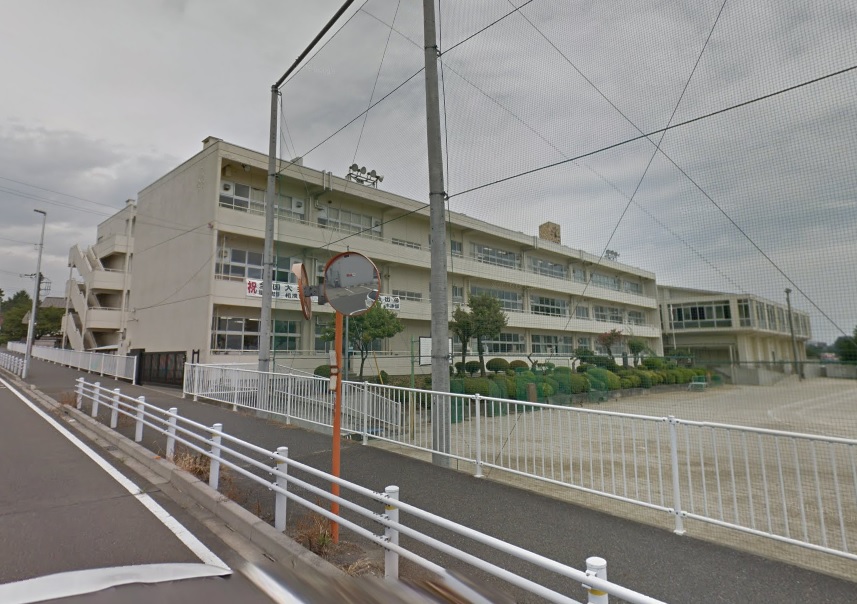 中学校　前橋市立大胡中学校（中学校）まで1577m