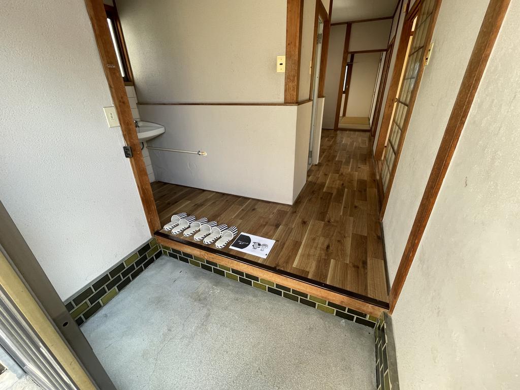 倉敷市 1階建 築49年の玄関写真