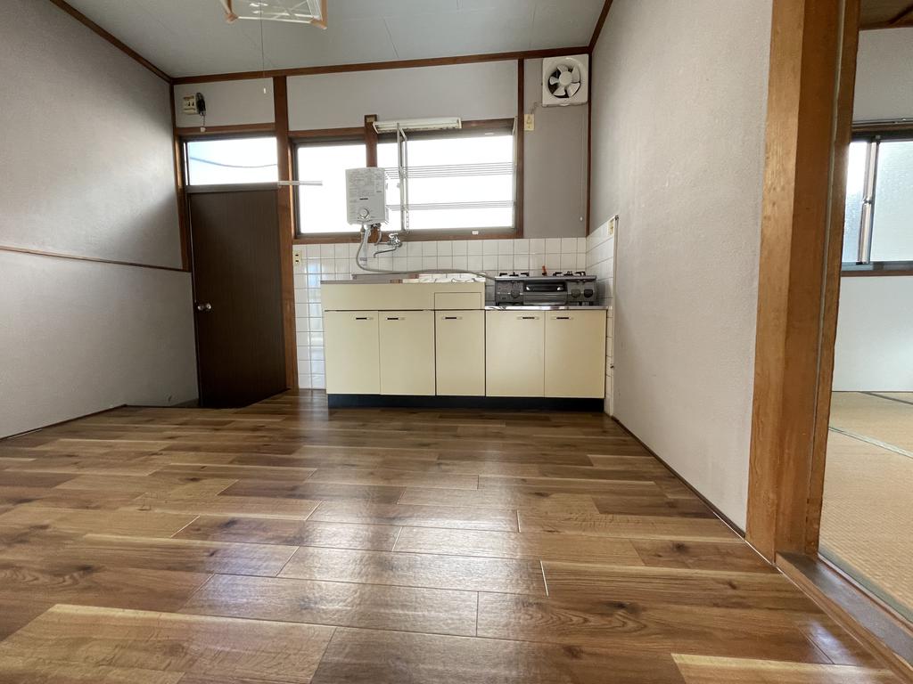 倉敷市 1階建 築49年のキッチン写真