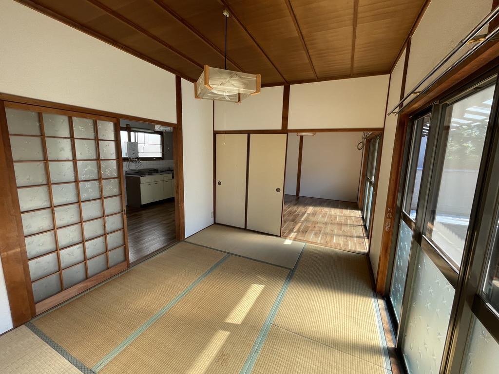 倉敷市 1階建 築49年の内装写真