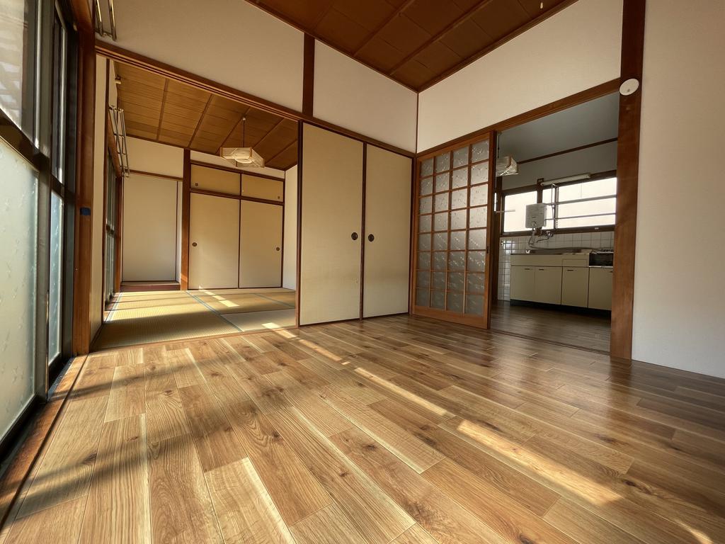 倉敷市 1階建 築49年の居間写真