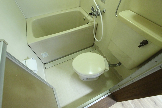 【札幌市白石区平和通のアパートのトイレ】