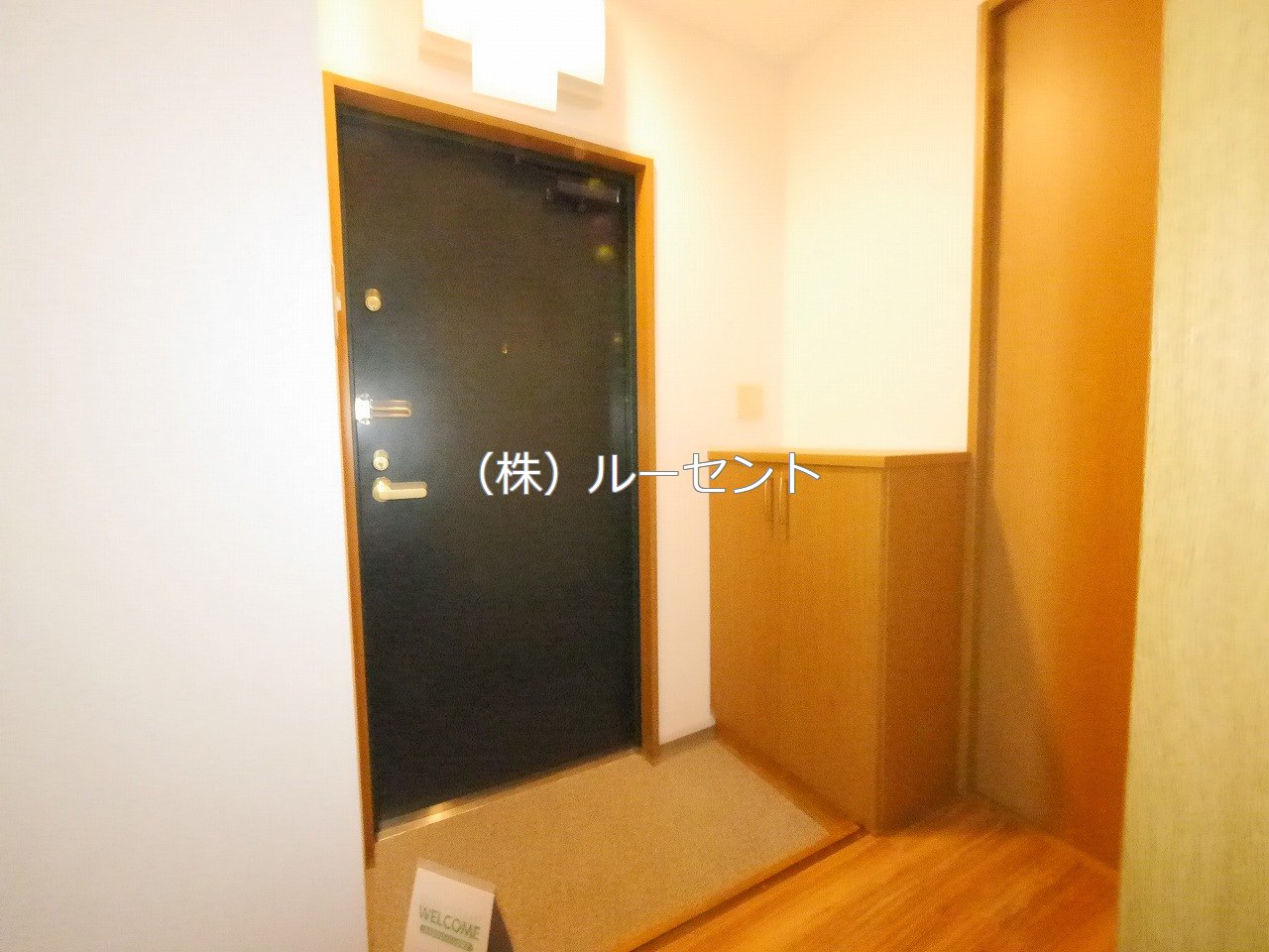 ＪＲ山手線 巣鴨駅 徒歩5分 3階建 築61年の玄関写真