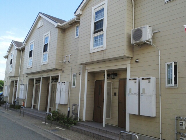 加古川市尾上町長田のアパートの建物外観