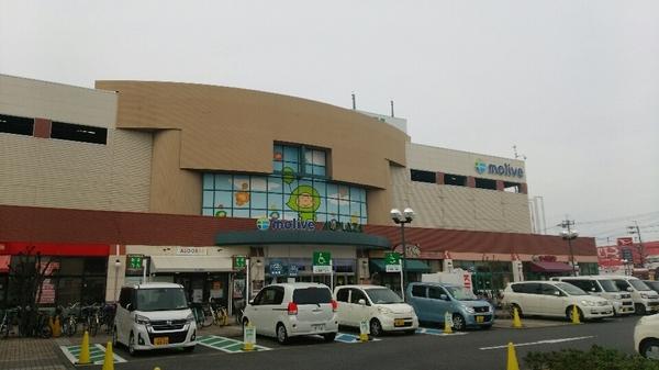 【エスポワールメゾン　守山市播磨田町のスーパー】