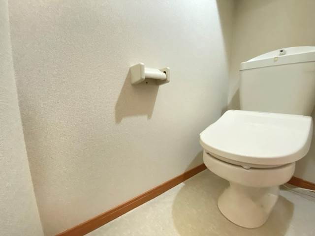 【福津市手光のアパートのトイレ】