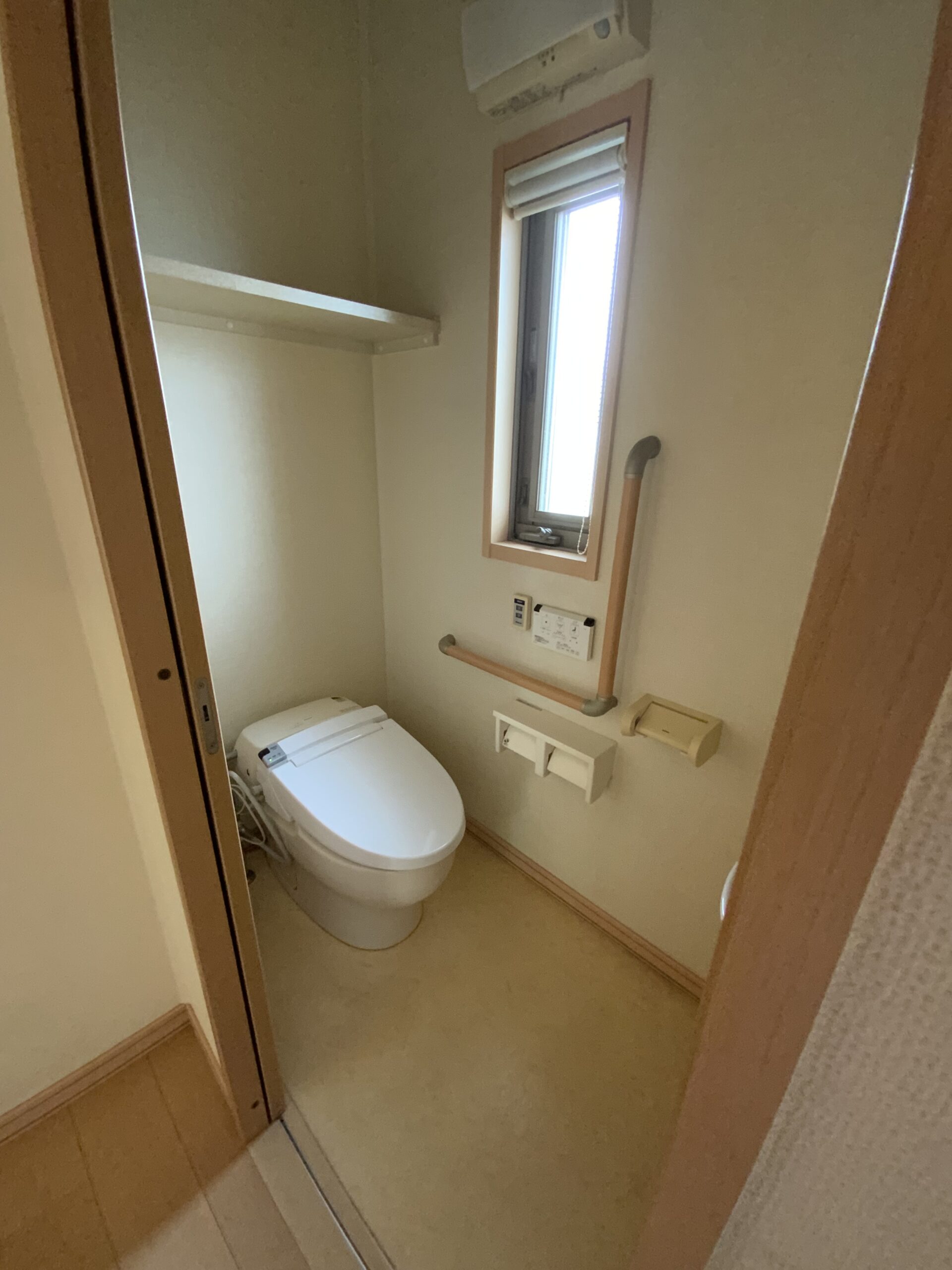 花園住宅のトイレ写真