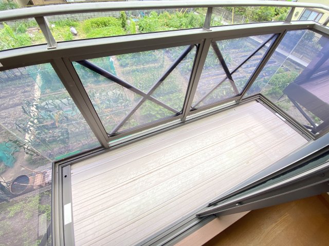 バルコニー　陽当たり良好なバルコニーです