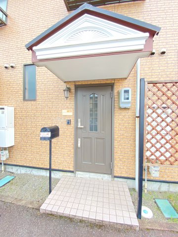 玄関　落ち着いた玄関です