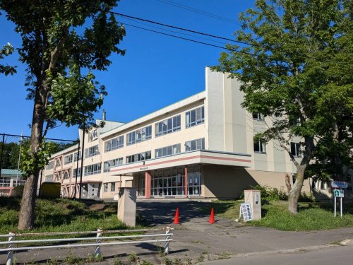 【ソピア鶴ヶ岱の小学校】