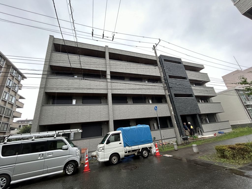 【ザ・アークコート市川妙典の建物外観】