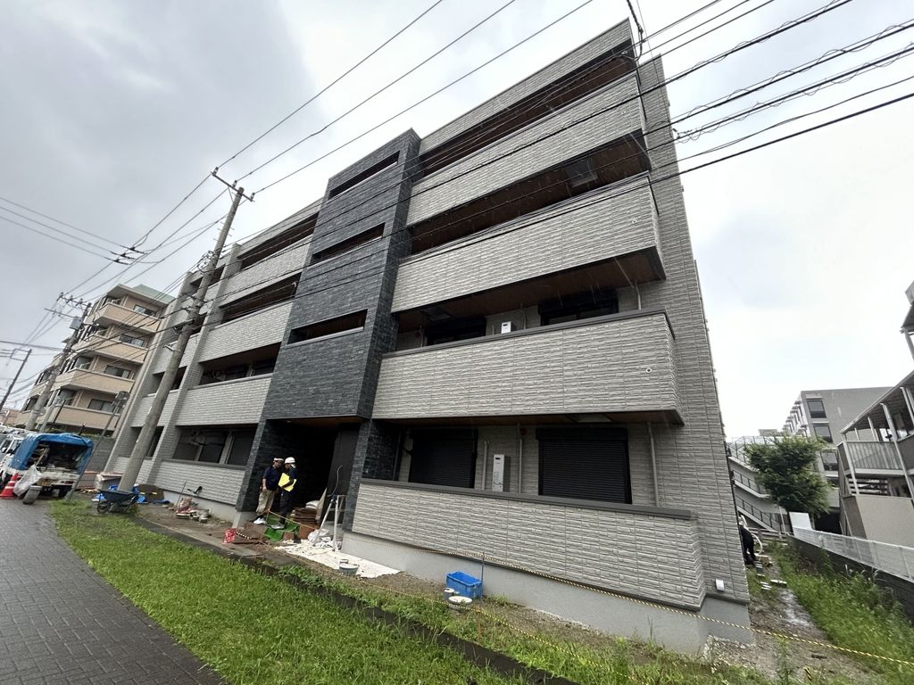 【ザ・アークコート市川妙典の建物外観】