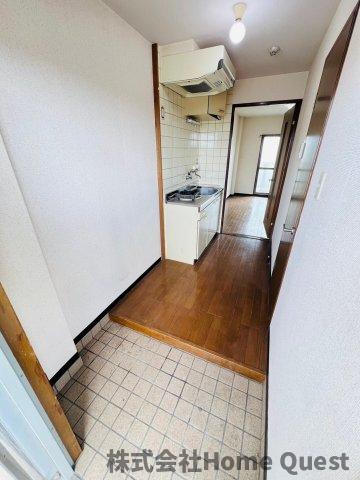 ドエル弥刀の玄関写真