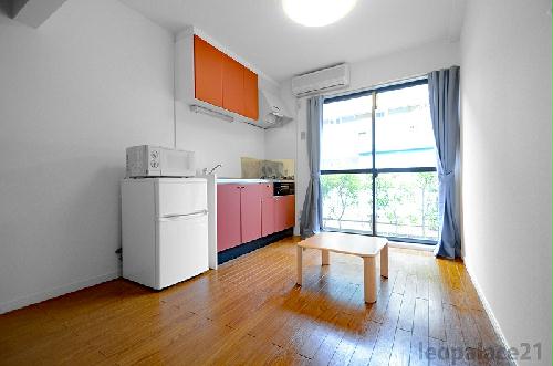 居室・リビング　同タイプ物件の写真となります。