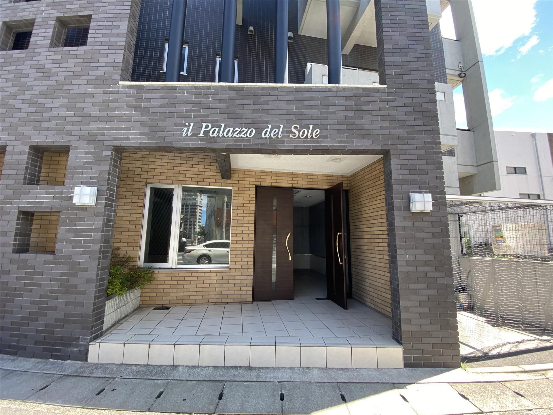 【ｉｌ　Ｐａｌａｚｚｏ　ｄｅｌ　Ｓｏｌｅのエントランス】