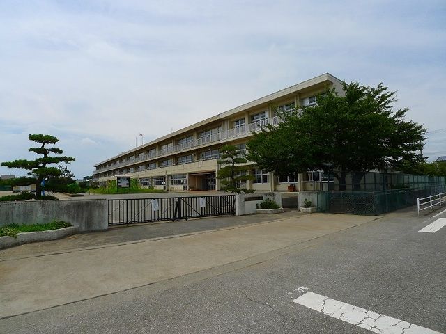 【ライスアリーナの小学校】