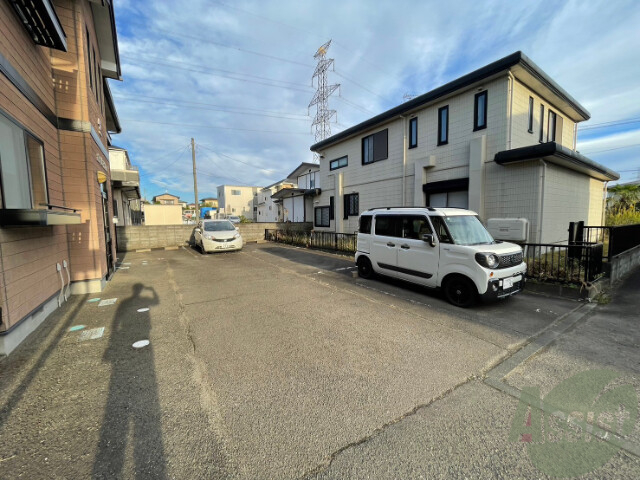 【富谷市東向陽台のアパートの駐車場】